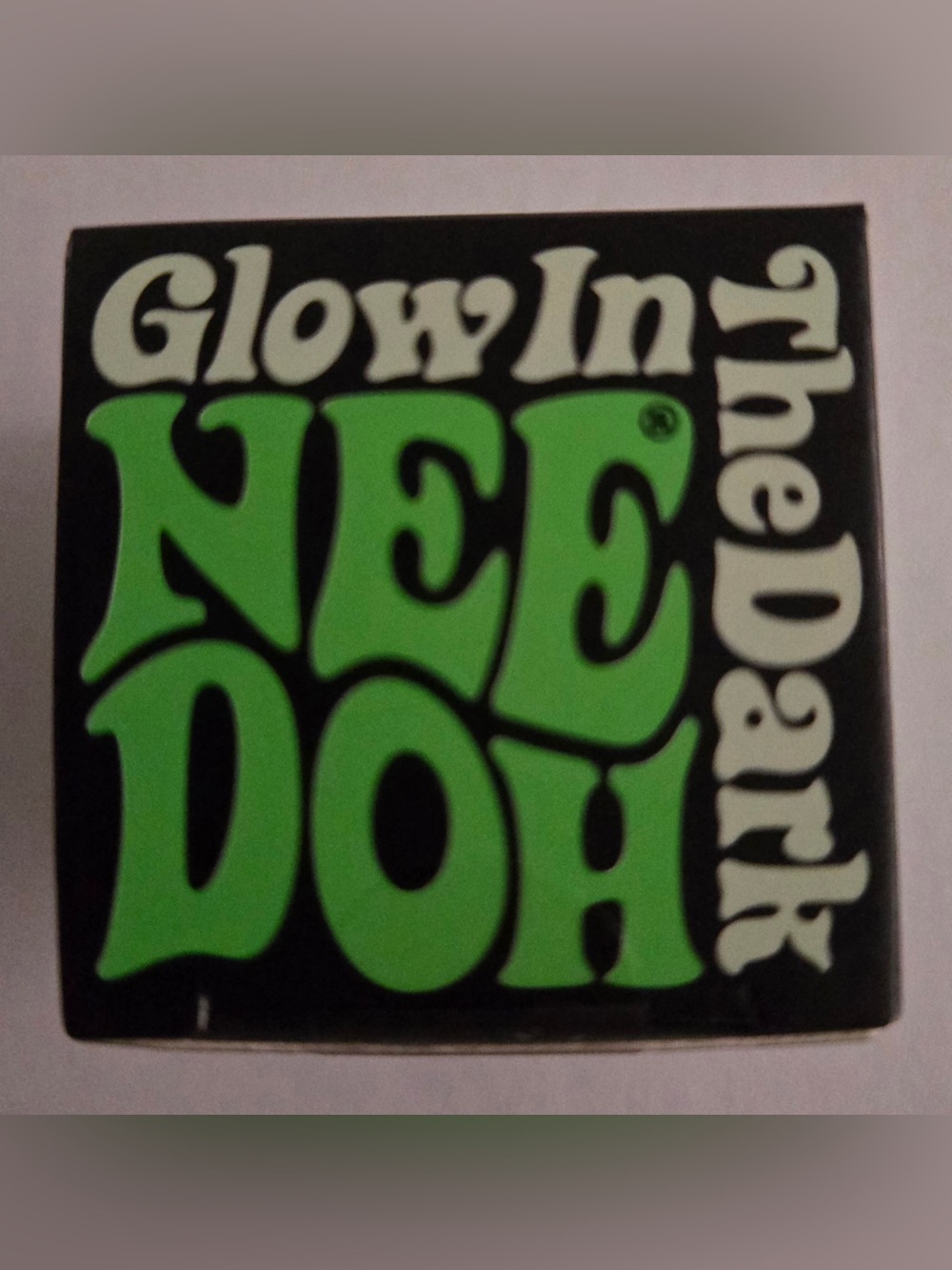 NeeDoh Glow in the Dark Groovy Glob Mini – Green – Brand New